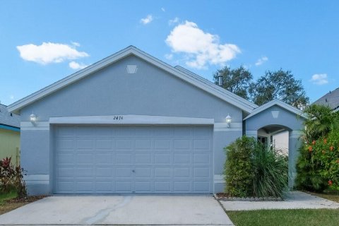 Villa ou maison à Brandon, Floride 3 chambres, 117.89 m2 № 2427501