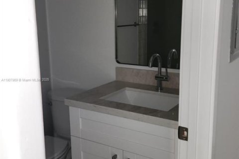 Copropriété à louer à Key Biscayne, Floride: 1 chambre, 105.35 m2 № 1965729 - photo 8