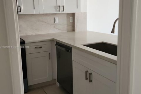 Copropriété à louer à Key Biscayne, Floride: 1 chambre, 105.35 m2 № 1965729 - photo 4