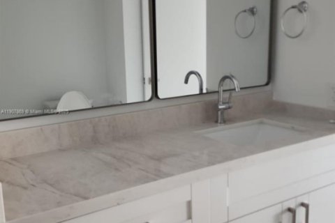 Copropriété à louer à Key Biscayne, Floride: 1 chambre, 105.35 m2 № 1965729 - photo 13