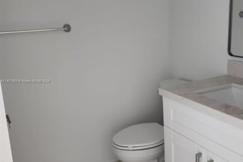 Copropriété à louer à Key Biscayne, Floride: 1 chambre, 105.35 m2 № 1965729 - photo 9