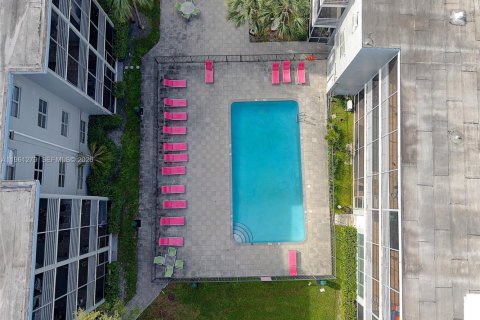 Condominio en venta en Miami, Florida, 2 dormitorios, 155.52 m2 № 2022142 - foto 28