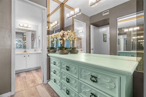 Condominio en venta en Miami, Florida, 2 dormitorios, 155.52 m2 № 2022142 - foto 19