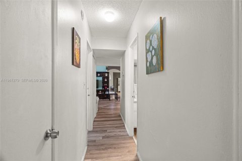 Condominio en venta en Miami, Florida, 2 dormitorios, 155.52 m2 № 2022142 - foto 14