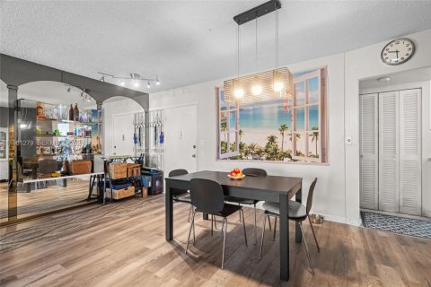 Condominio en venta en Miami, Florida, 2 dormitorios, 155.52 m2 № 2022142 - foto 9