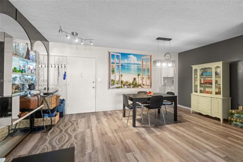 Condominio en venta en Miami, Florida, 2 dormitorios, 155.52 m2 № 2022142 - foto 5