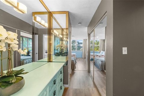 Condominio en venta en Miami, Florida, 2 dormitorios, 155.52 m2 № 2022142 - foto 15