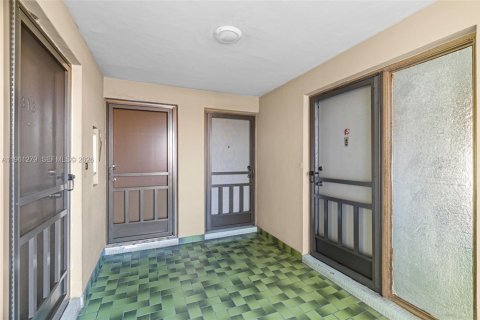 Condominio en venta en Miami, Florida, 2 dormitorios, 155.52 m2 № 2022142 - foto 3