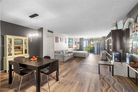 Condominio en venta en Miami, Florida, 2 dormitorios, 155.52 m2 № 2022142 - foto 4