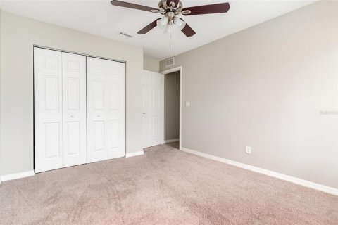 House in Palm Bay, Florida 4 bedrooms, 170.29 sq.m. № 1902445 - photo 12