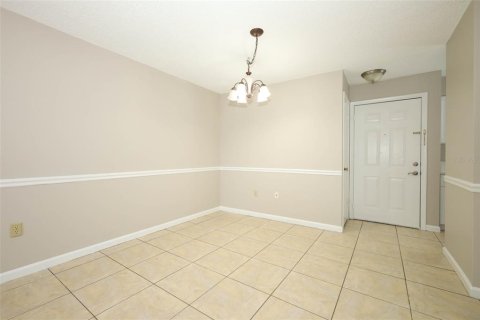 Townhouse in Lake Mary, Florida 2 bedrooms, 86.77 sq.m. № 1879871 - photo 11