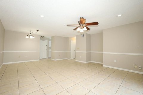 Townhouse in Lake Mary, Florida 2 bedrooms, 86.77 sq.m. № 1879871 - photo 15