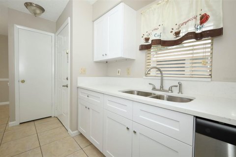 Townhouse in Lake Mary, Florida 2 bedrooms, 86.77 sq.m. № 1879871 - photo 21