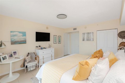 Condominio en venta en Fort Lauderdale, Florida, 2 dormitorios, 101.54 m2 № 1731335 - foto 17