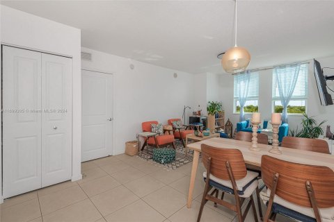 Condominio en venta en Fort Lauderdale, Florida, 2 dormitorios, 101.54 m2 № 1731335 - foto 7