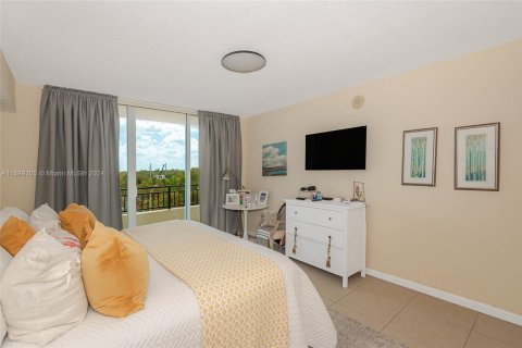Condominio en venta en Fort Lauderdale, Florida, 2 dormitorios, 101.54 m2 № 1731335 - foto 16
