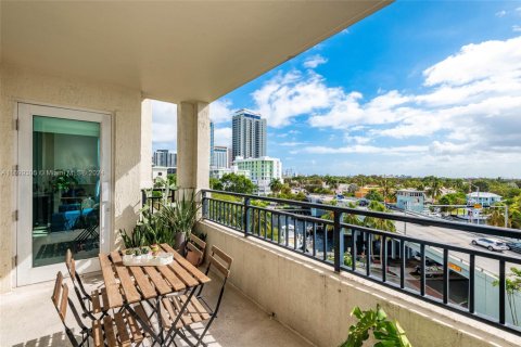 Condominio en venta en Fort Lauderdale, Florida, 2 dormitorios, 101.54 m2 № 1731335 - foto 26