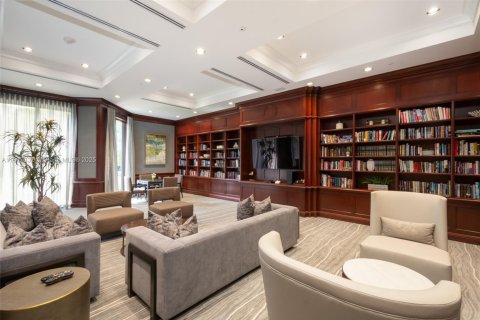 Condo in Aventura, Florida, 2 bedrooms  № 2241916 - photo 26
