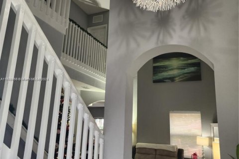 House in Homestead, Florida 4 bedrooms, 217.95 sq.m. № 1715094 - photo 9