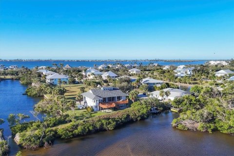 House in Placida, Florida 3 bedrooms, 202.62 sq.m. № 928435 - photo 26