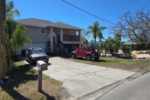 Casa en venta en Port Richey, Florida, 3 dormitorios, 126.72 m2 № 1803161 - foto 2