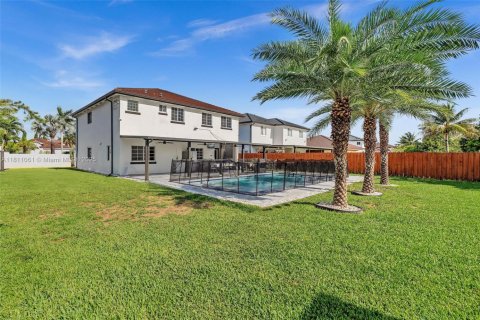 Casa en venta en Miami, Florida, 4 dormitorios, 243.31 m2 № 1867144 - foto 13