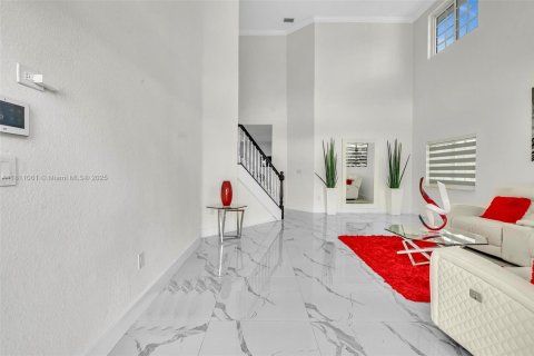 Casa en venta en Miami, Florida, 4 dormitorios, 243.31 m2 № 1867144 - foto 6