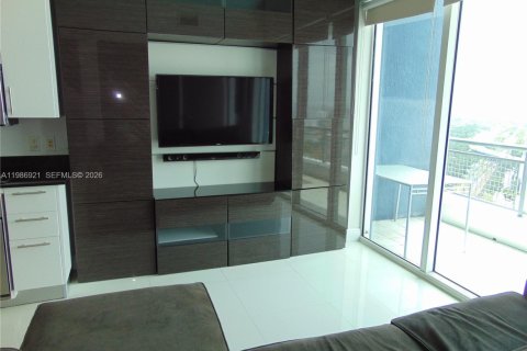 Condo in Miami, Florida, 1 bedroom  № 2053032 - photo 22