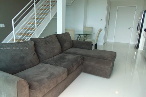 Condo in Miami, Florida, 1 bedroom  № 2053032 - photo 14