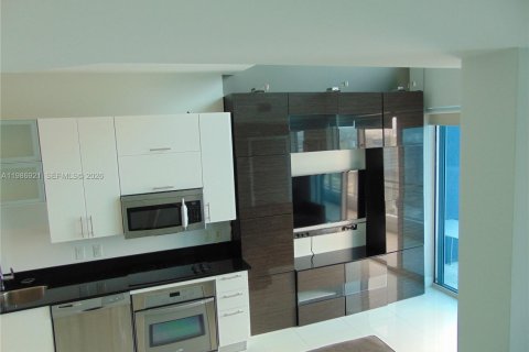 Condo in Miami, Florida, 1 bedroom  № 2053032 - photo 26