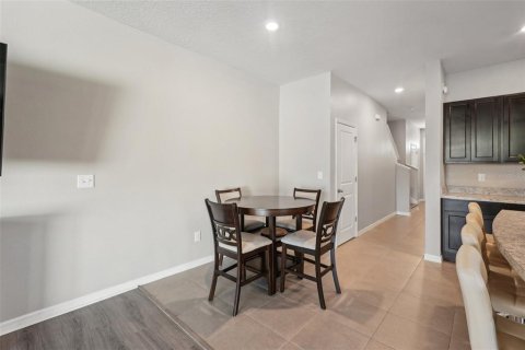 Touwnhouse à vendre à Ruskin, Floride: 3 chambres, 165.83 m2 № 1635868 - photo 7