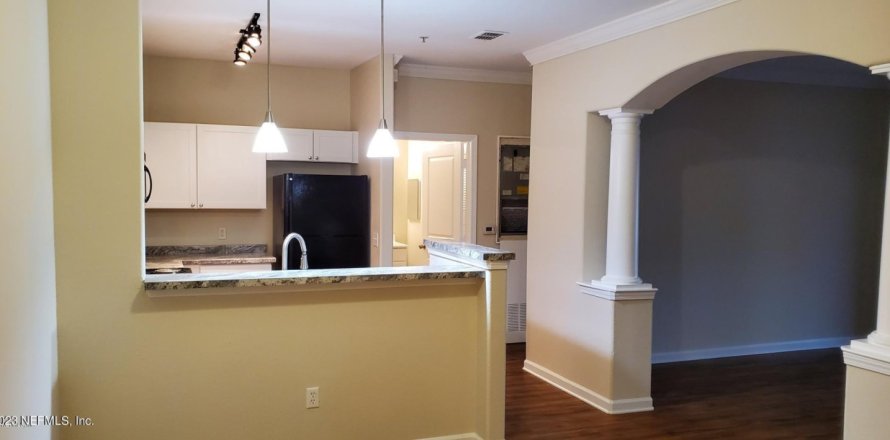 Condominio en Jacksonville, Florida, 2 dormitorios № 818071