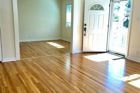 House in Mount Dora, Florida 2 bedrooms, 116.31 sq.m. № 1534890 - photo 6