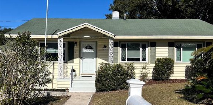 House in Mount Dora, Florida 2 bedrooms, 116.31 sq.m. № 1534890