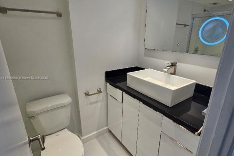 Снять в аренду кондоминиум в Авентура, Флорида 2 спальни, 149.11м2, № 1861773 - фото 22