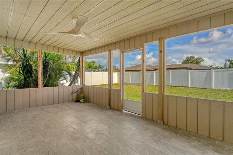 House in Bradenton, Florida 3 bedrooms, 161.74 sq.m. № 1872759 - photo 11