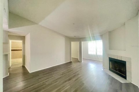 Condominio en alquiler en Altamonte Springs, Florida, 1 dormitorio, 80.08 m2 № 2284144 - foto 13