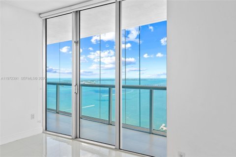 Condominio en venta en Miami, Florida, 2 dormitorios, 134.71 m2 № 2033858 - foto 25