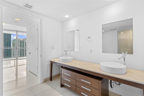 Condominio en venta en Miami, Florida, 2 dormitorios, 134.71 m2 № 2033858 - foto 30