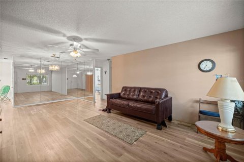Casa en venta en Ocala, Florida, 2 dormitorios, 124.58 m2 № 1813262 - foto 6