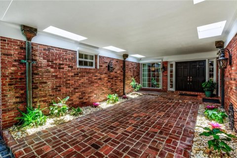 Casa en alquiler en Saint Petersburg, Florida, 4 dormitorios, 452.81 m2 № 1624991 - foto 10