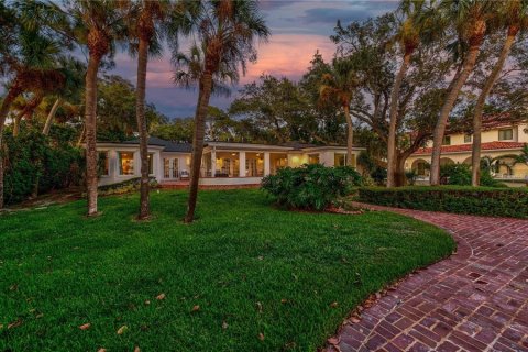 Casa en alquiler en Saint Petersburg, Florida, 4 dormitorios, 452.81 m2 № 1624991 - foto 7
