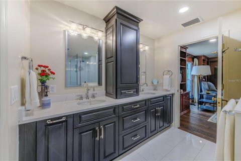 Casa en alquiler en Saint Petersburg, Florida, 4 dormitorios, 452.81 m2 № 1624991 - foto 30