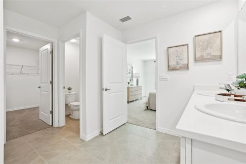 Villa ou maison à vendre à Wildwood, Floride: 4 chambres, 169.83 m2 № 1812419 - photo 16