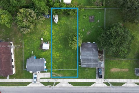 Immobilier commercial à Miami, Floride № 2146029