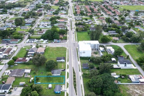 Commercial property in Miami, Florida № 2146029 - photo 5