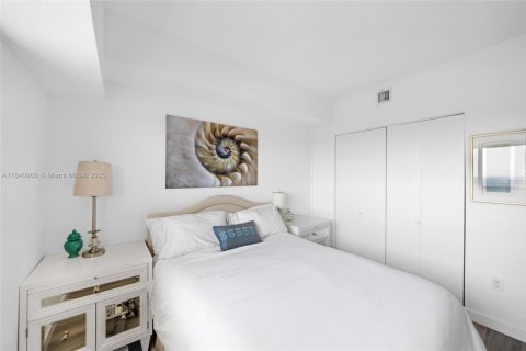 Copropriété à vendre à Miami, Floride: 2 chambres, 106.19 m2 № 1830239 - photo 24