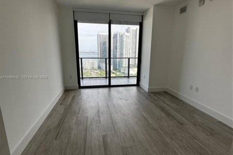 Copropriété à louer à Miami, Floride: 2 chambres, 100.43 m2 № 2048196 - photo 3