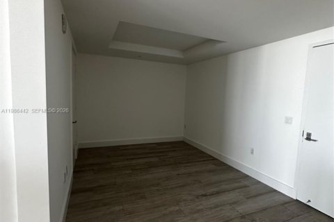 Copropriété à louer à Miami, Floride: 2 chambres, 100.43 m2 № 2048196 - photo 11