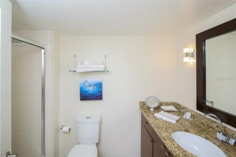 Condominio en alquiler en Longboat Key, Florida, 2 dormitorios, 136.57 m2 № 251559 - foto 14